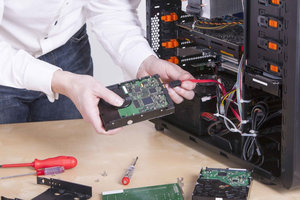 Reparación y ampliación de equipos y componentes hardware microinformáticos